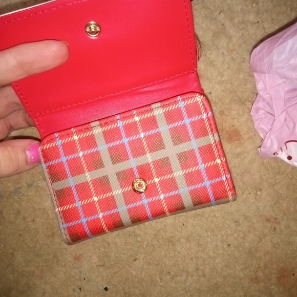 Hello Kitty Wallet - Picture 3 of 4